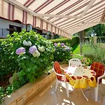 Erika Apartament *